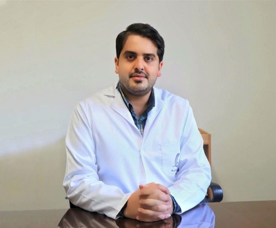 دکتر علی سینا نقیبی